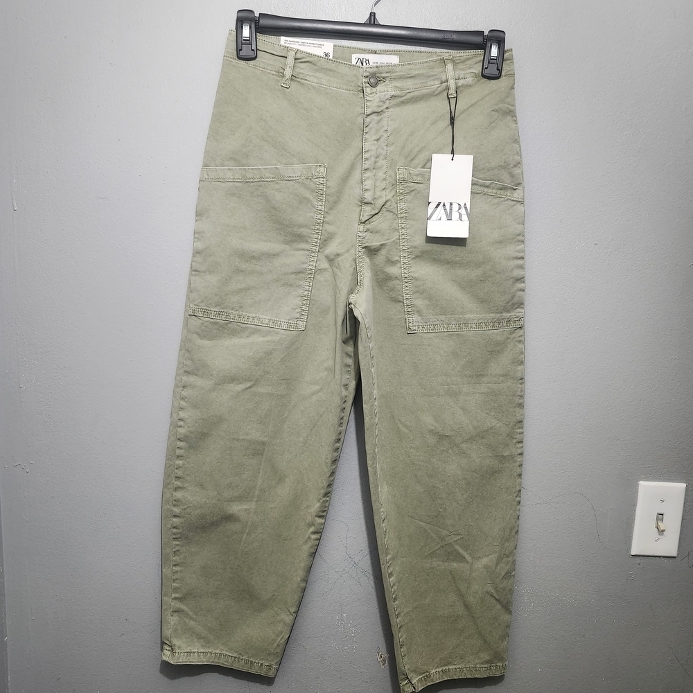 Zara women's gardener pants forest green size 4 high rise relaxed fit tapered